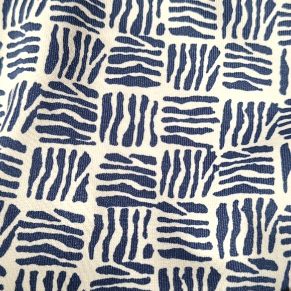 J. McLaughlin "Durham" Catalina Cloth Ruffled Top Size Small - Picture 7 of 8